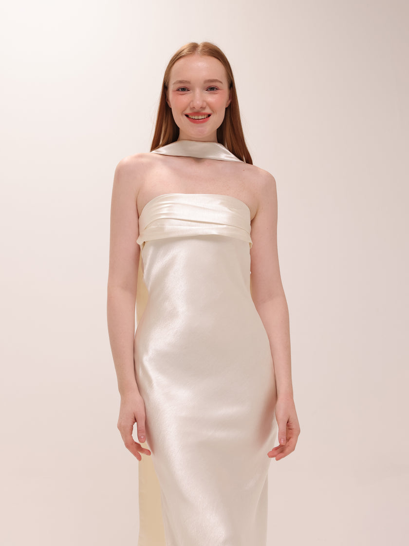 Novia Dress in White