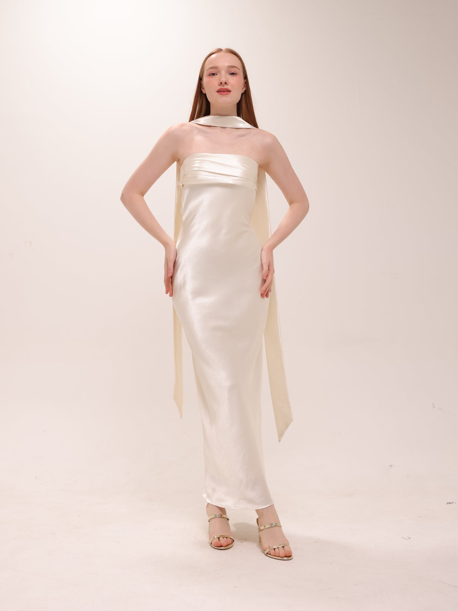 Novia Dress in White
