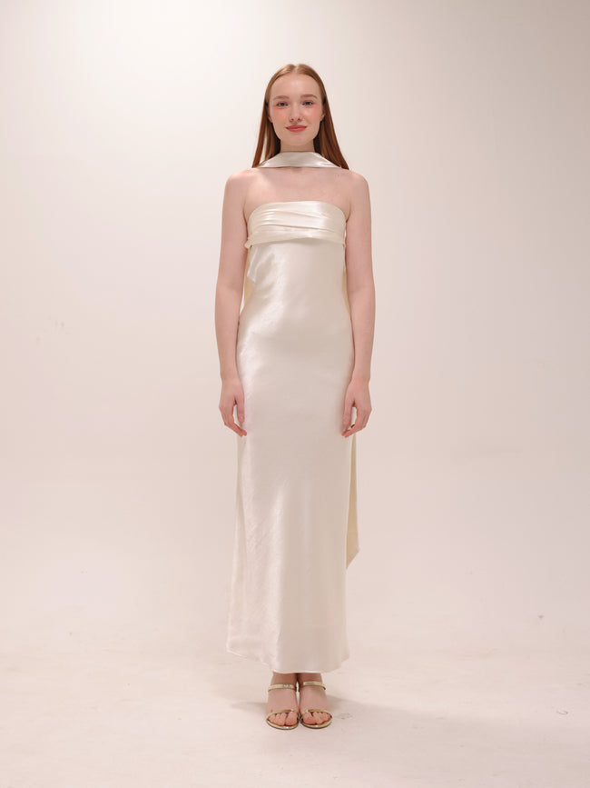 Novia Dress in White