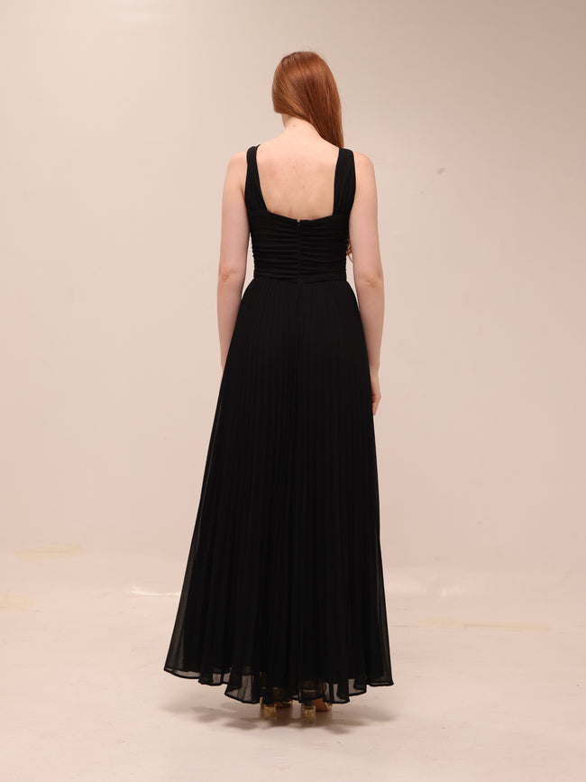 Twist Strap Pleated Maxi Dress – Black