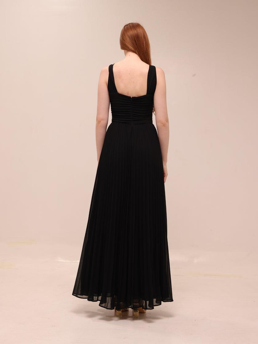Twist Strap Pleated Maxi Dress – Black