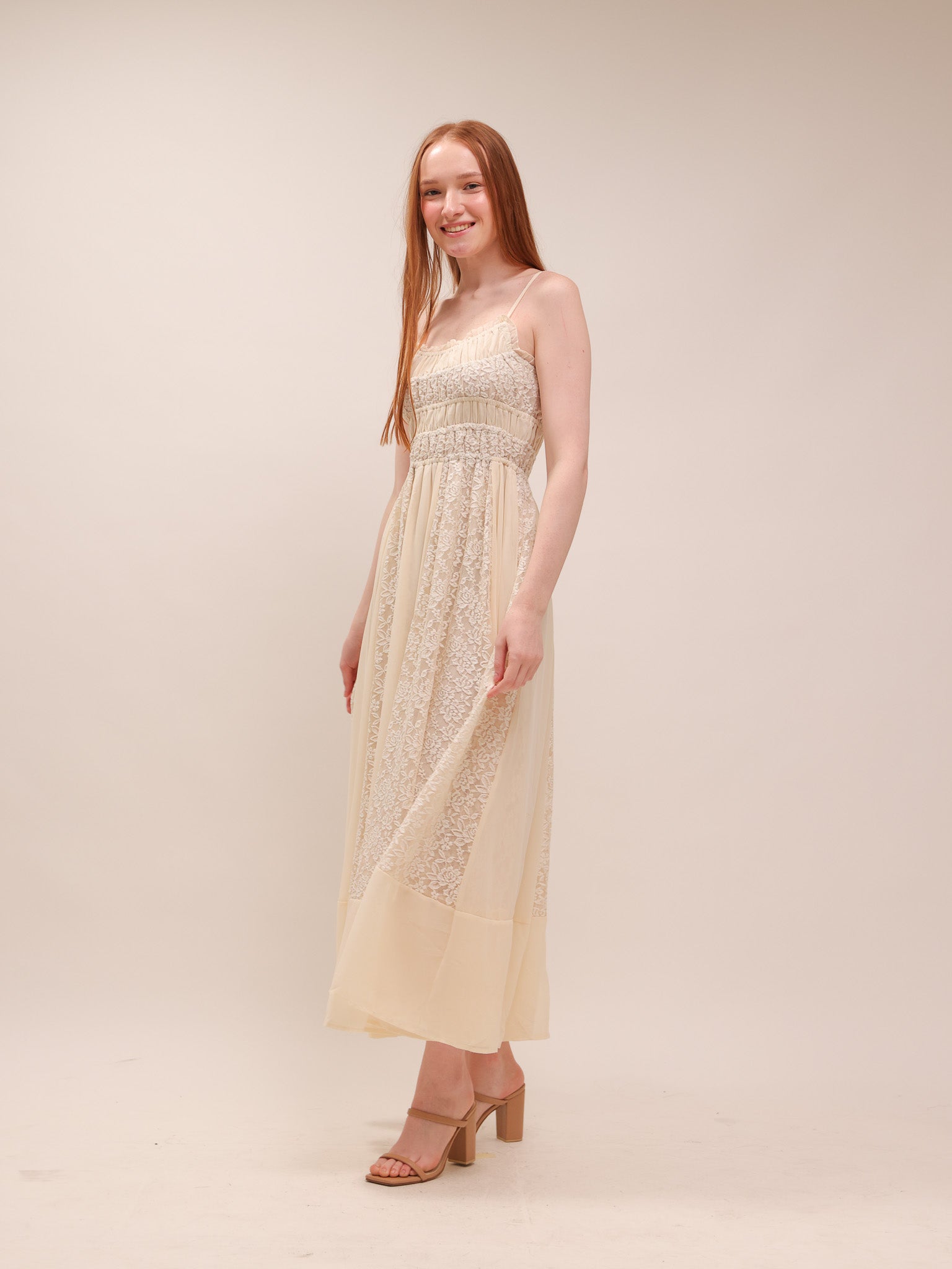 Amélie Lace Maxi Dress in Buttercream