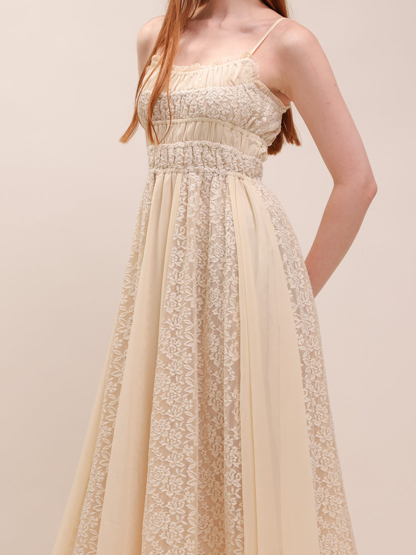 Amélie Lace Maxi Dress in Buttercream