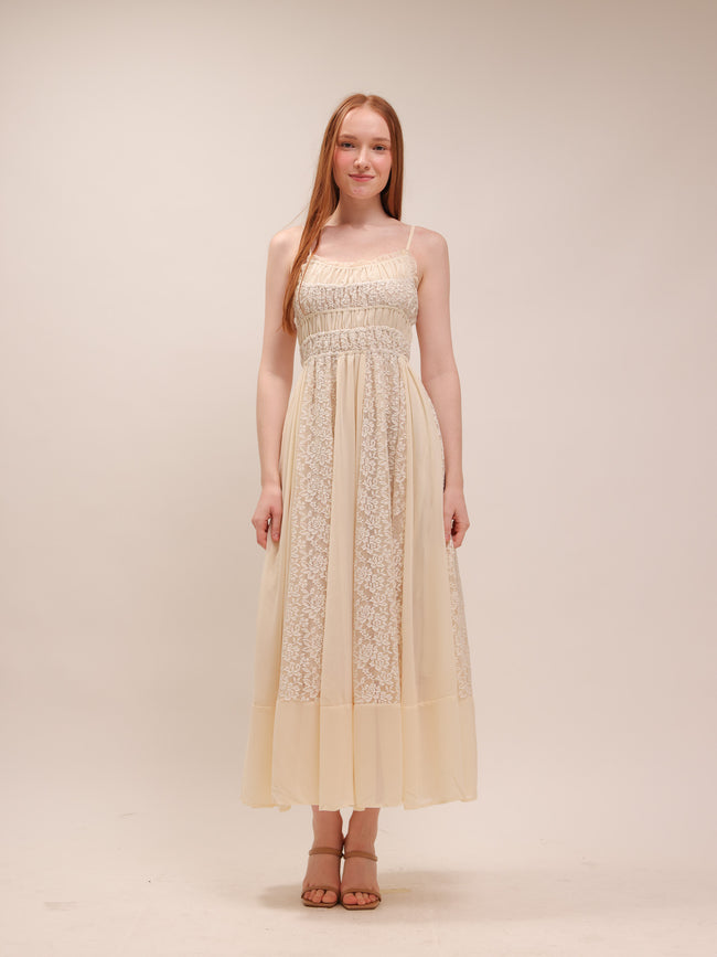 Amélie Lace Maxi Dress in Buttercream