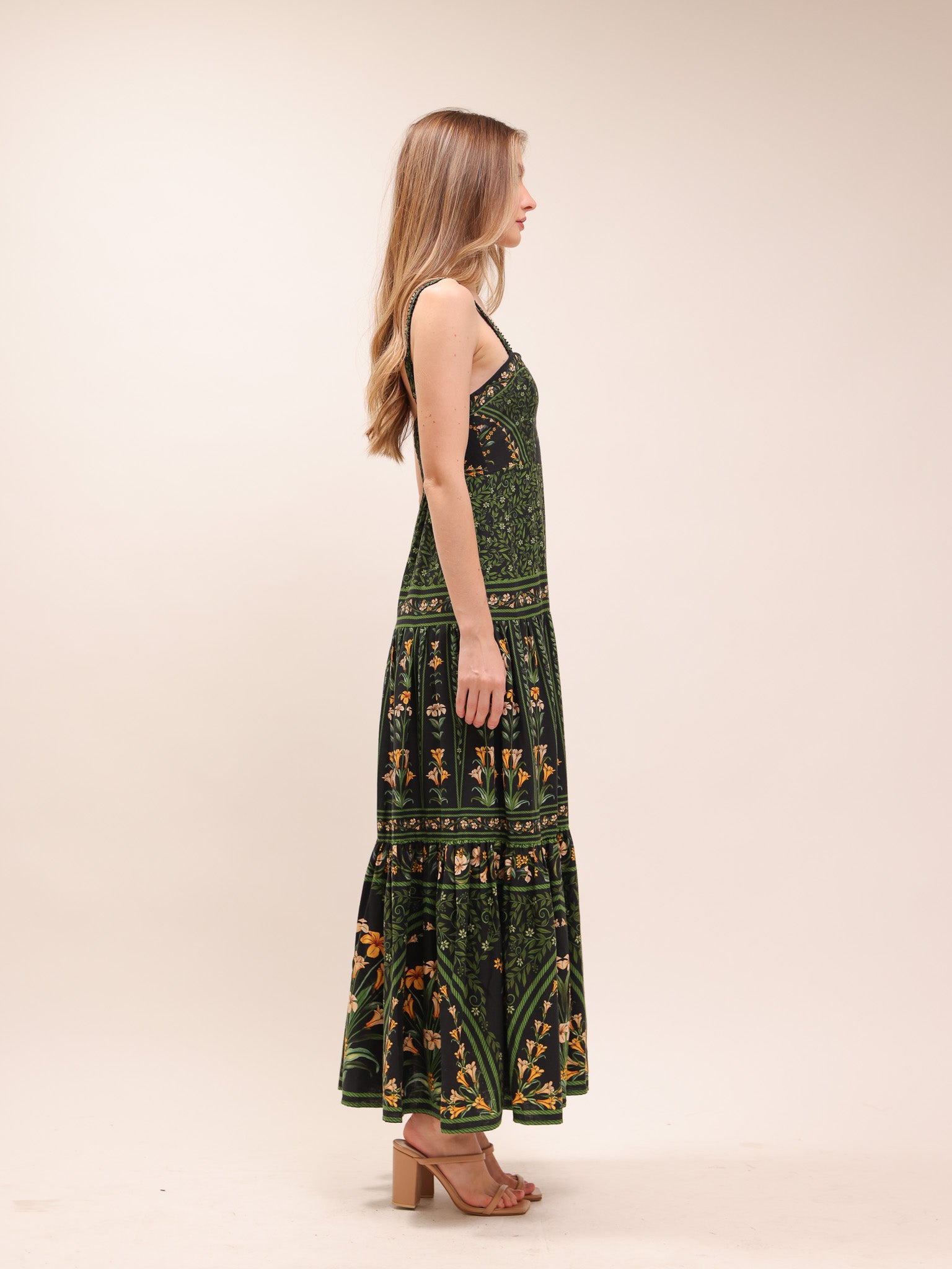 Black Flowers Arch Lenzing Ecovero Euroflax Maxi Dress