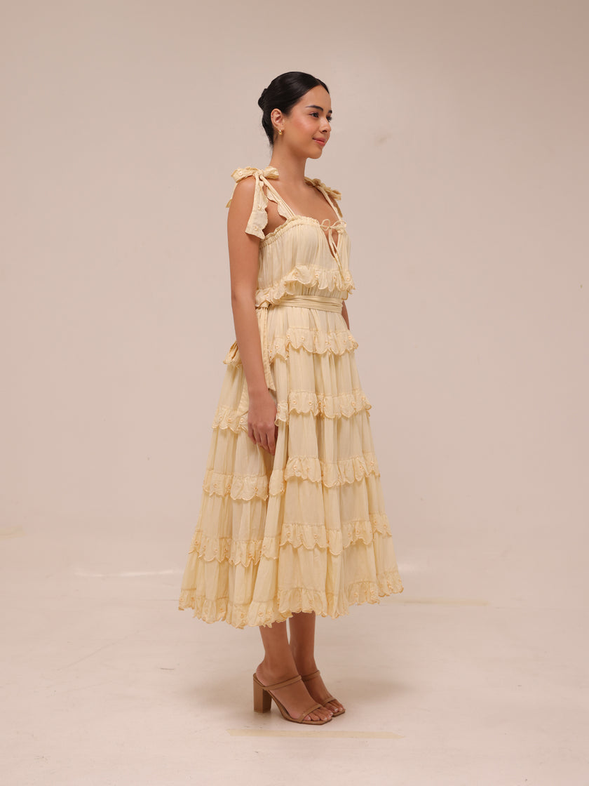 Iva Biigdres Dress in Butter Yellow