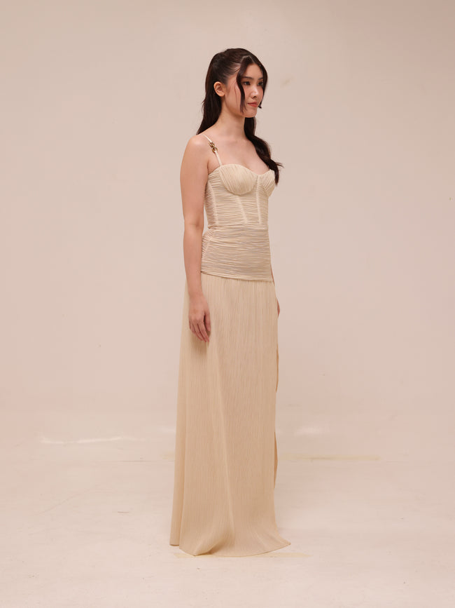 Double Time Pleat Dress in Nougat