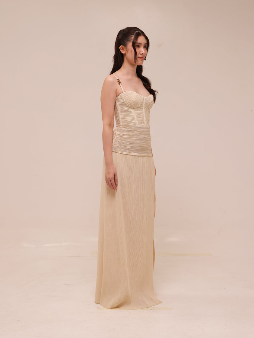 Double Time Pleat Dress in Nougat