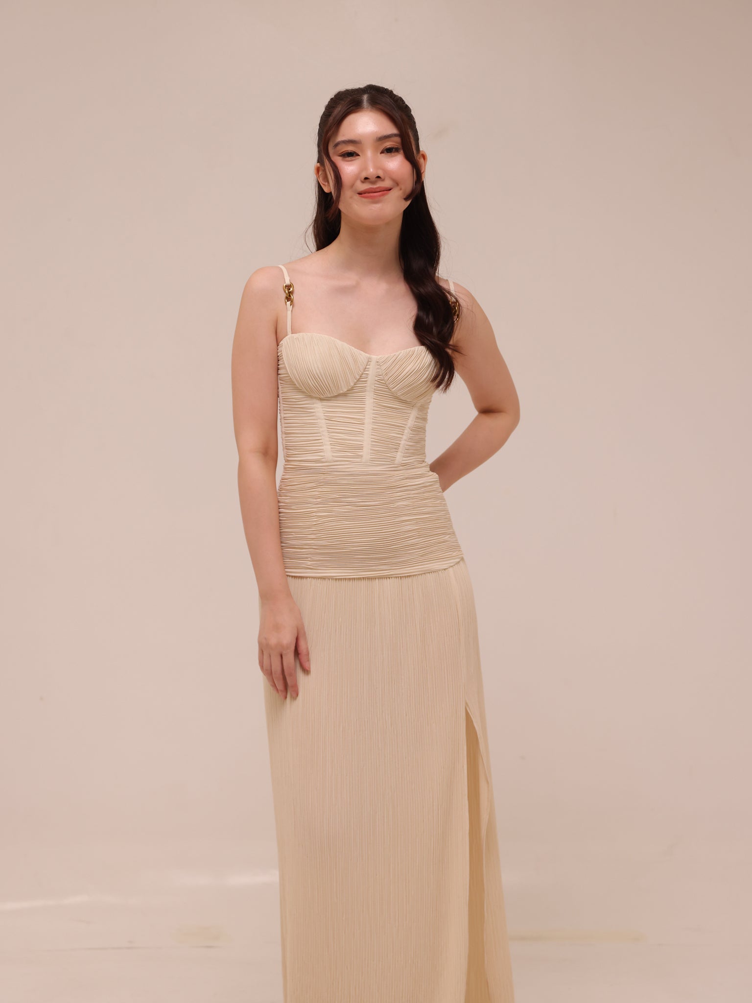 Double Time Pleat Dress in Nougat