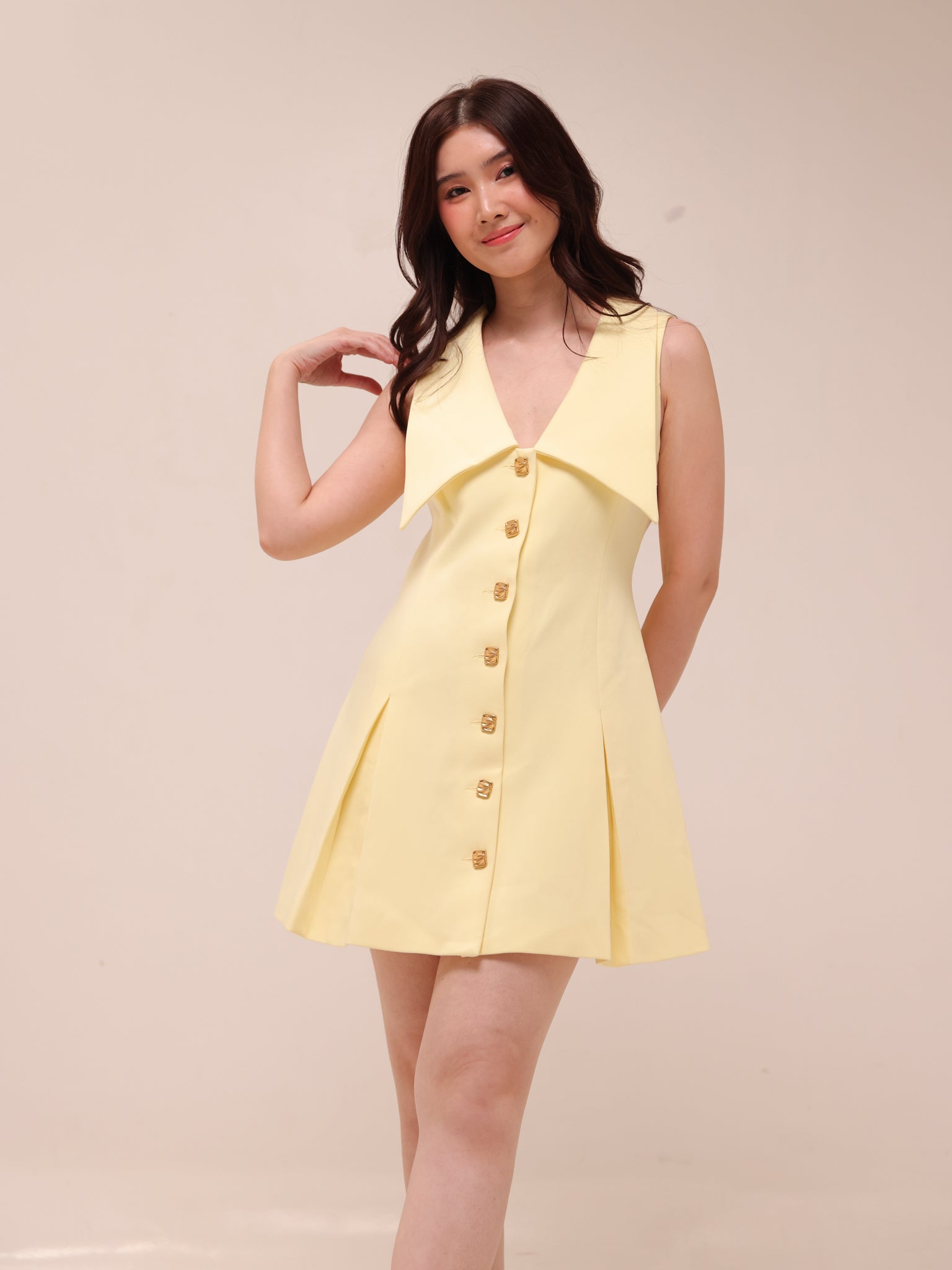 Oli Sleeveless Mini Dress in Lemon