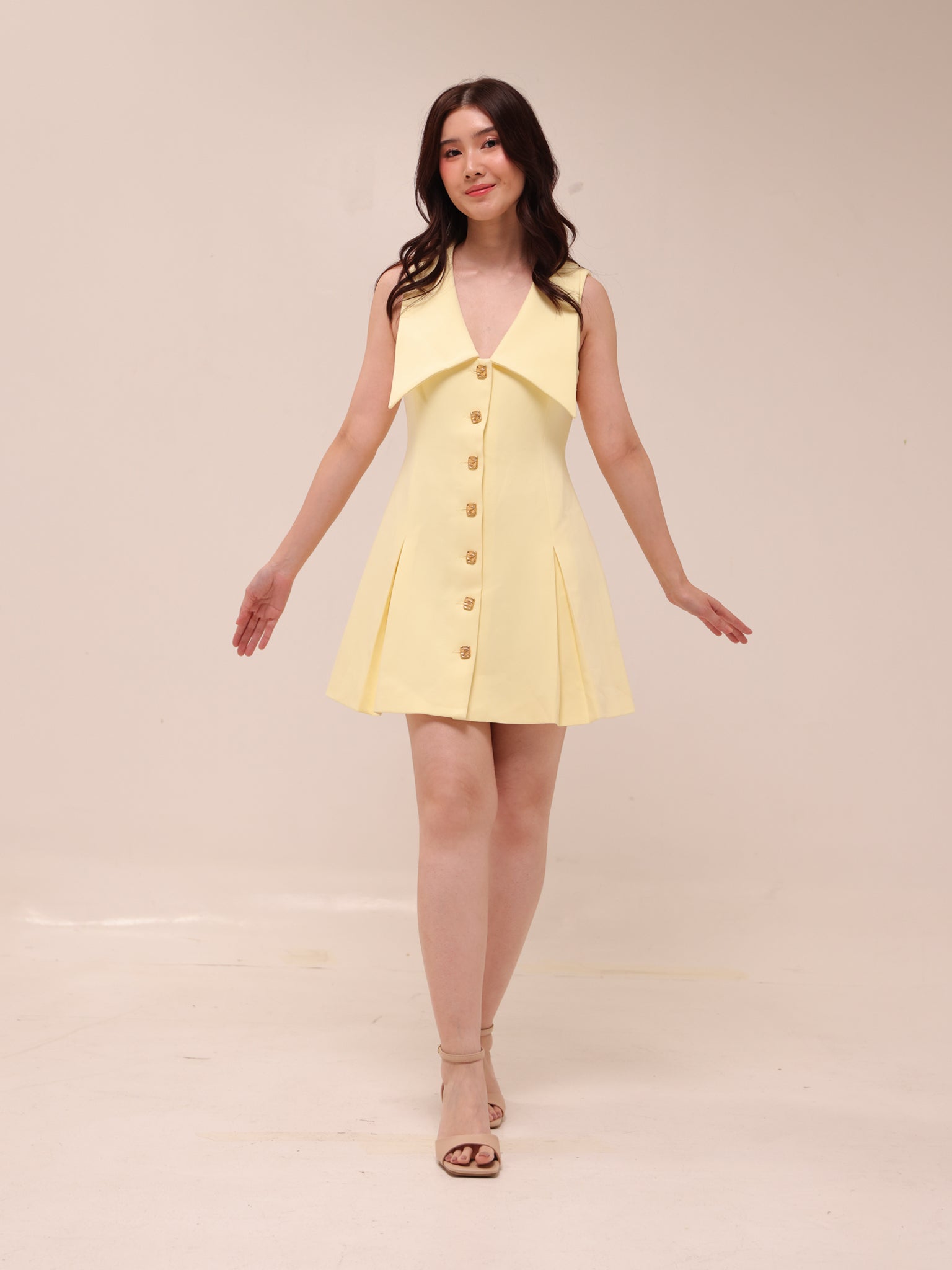 Oli Sleeveless Mini Dress in Lemon