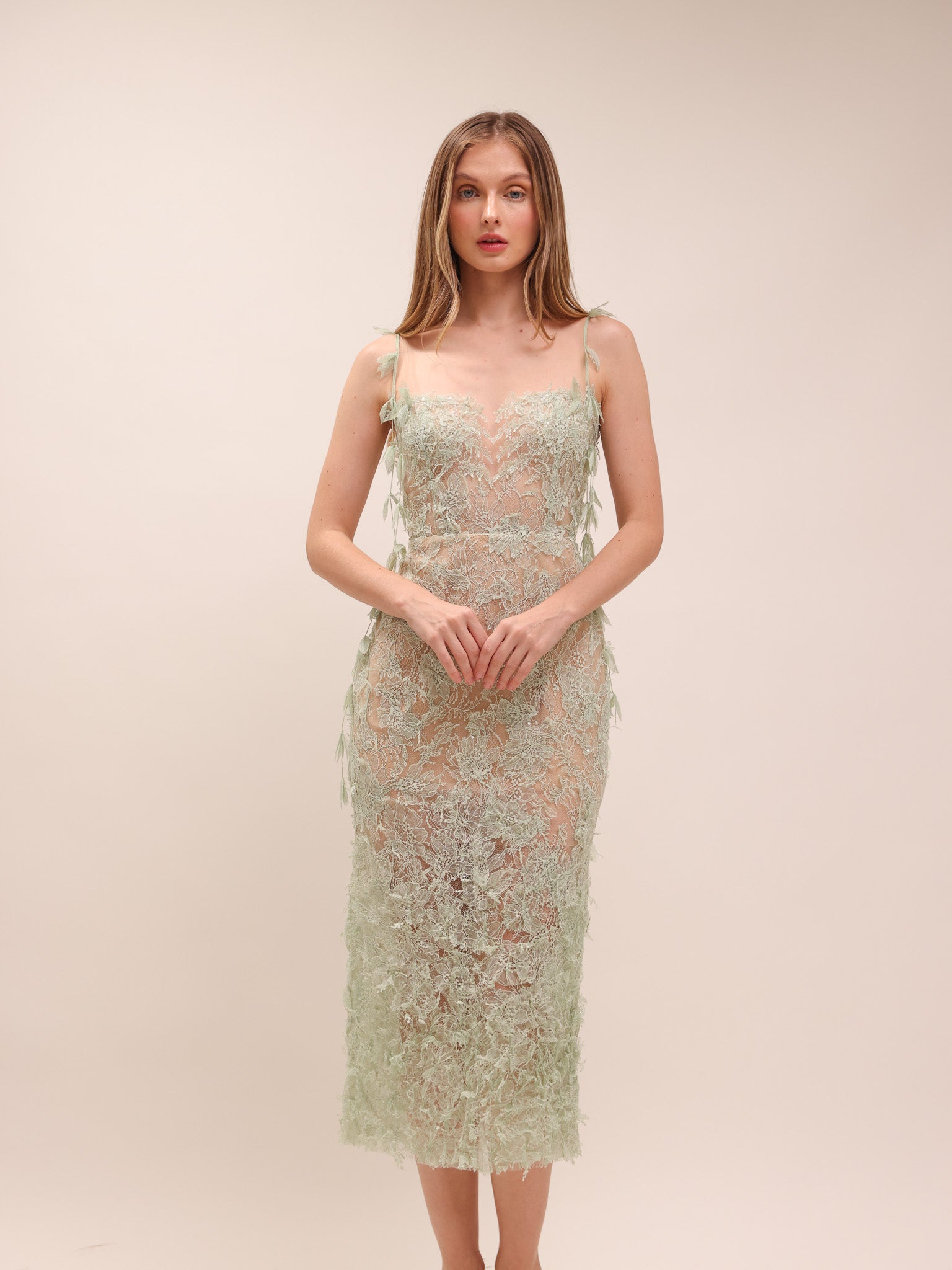 Mint Beaded Lace Pencil Dress – rentarela