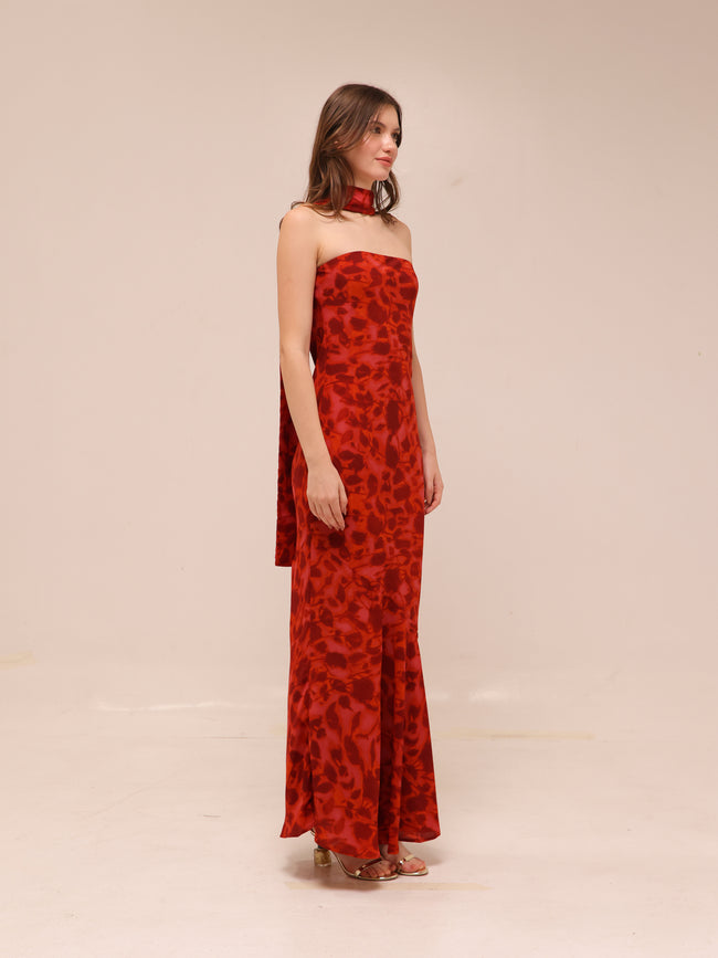 Under The Pagoda Maxi Dress Red