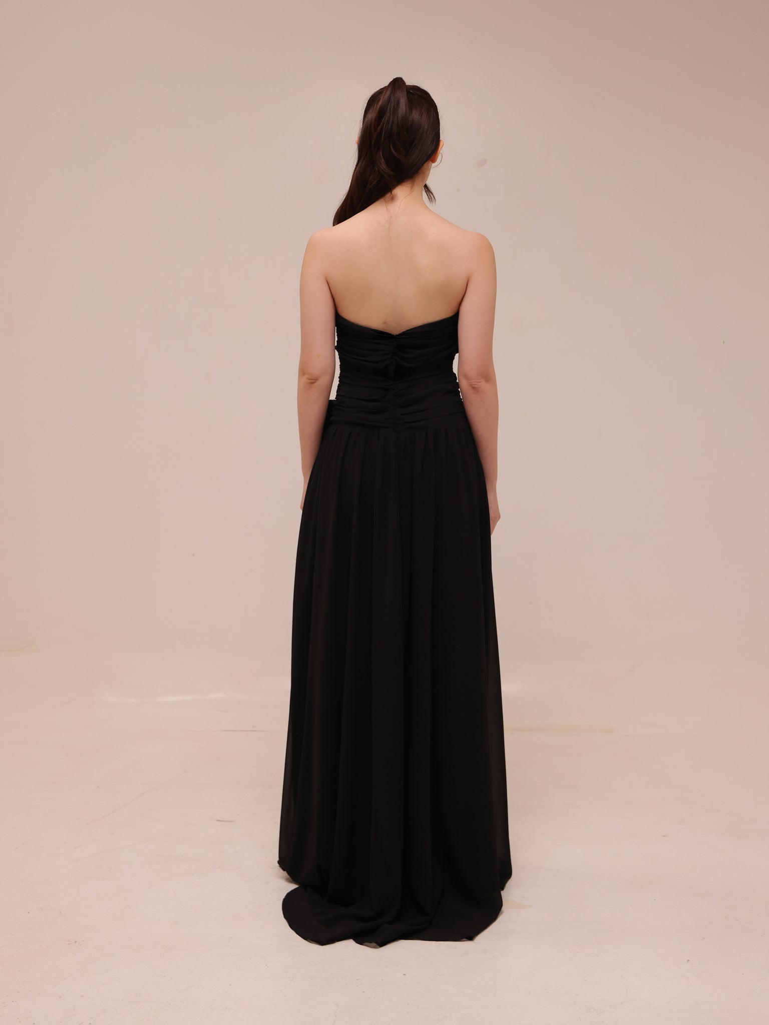 The Rosette Gown Black