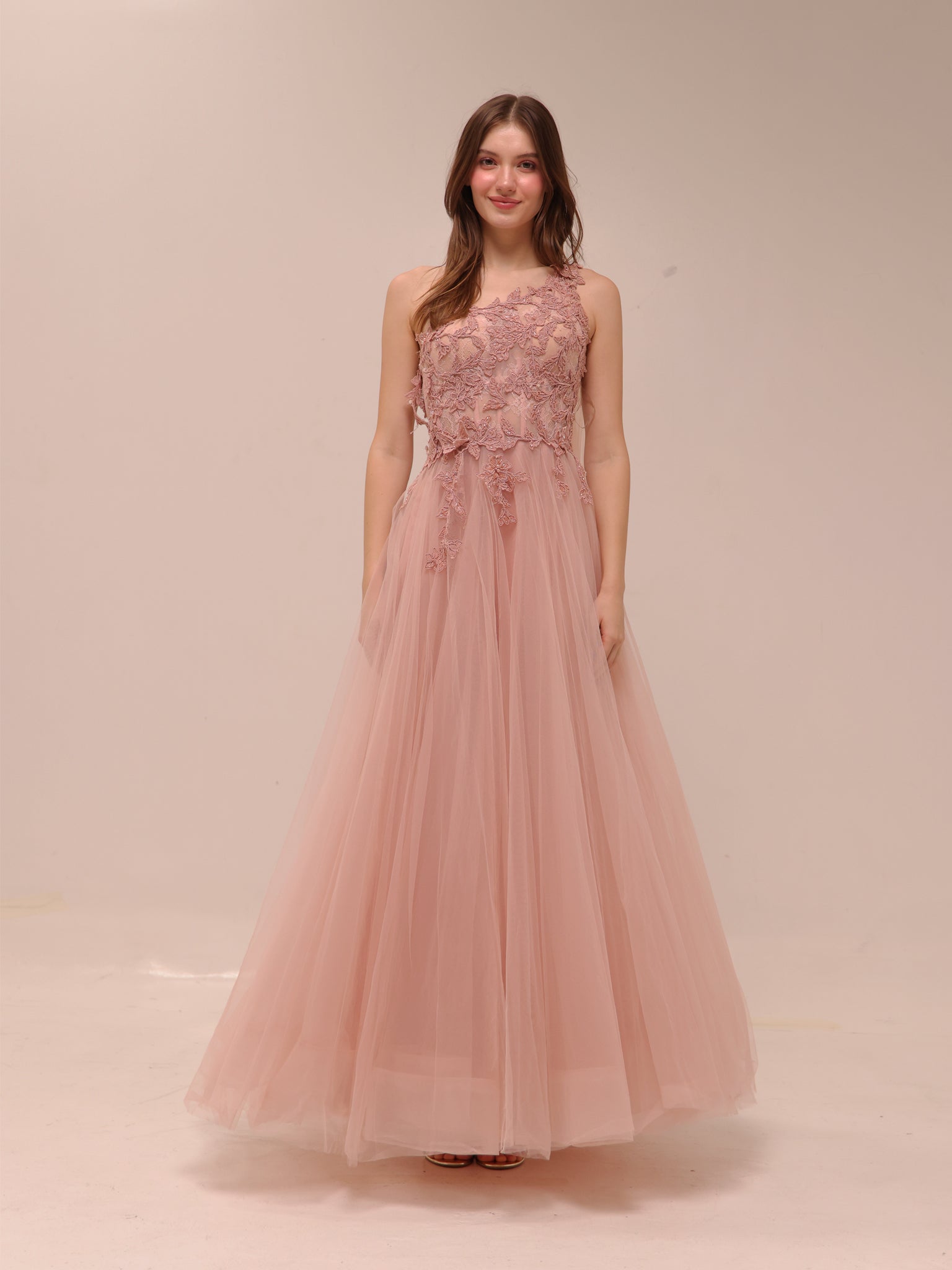 Fleur Appliqué Gown