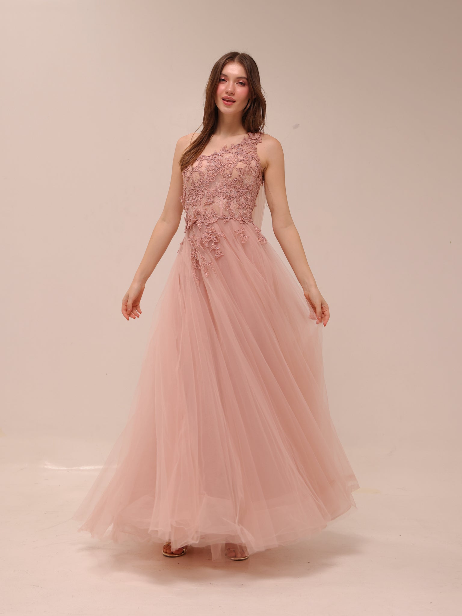 Fleur Appliqué Gown