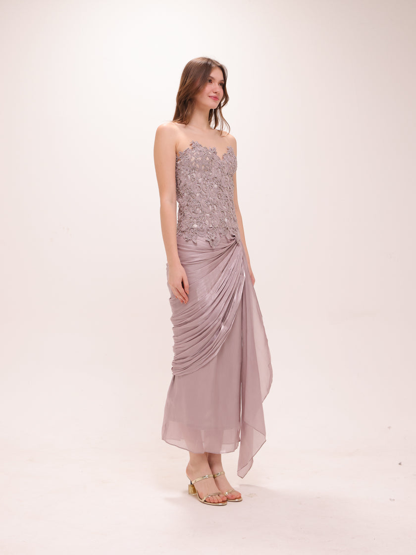 The Evangeline Set in Mauve Veil