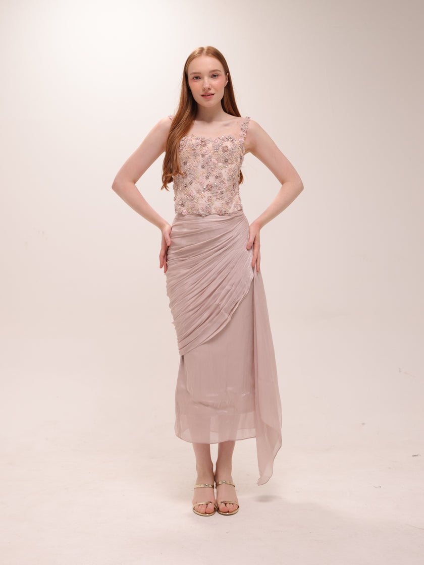 The Rosalie Set in Blush Veil