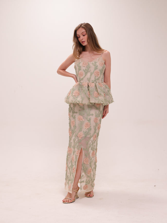 Gardenia Embroidered Set