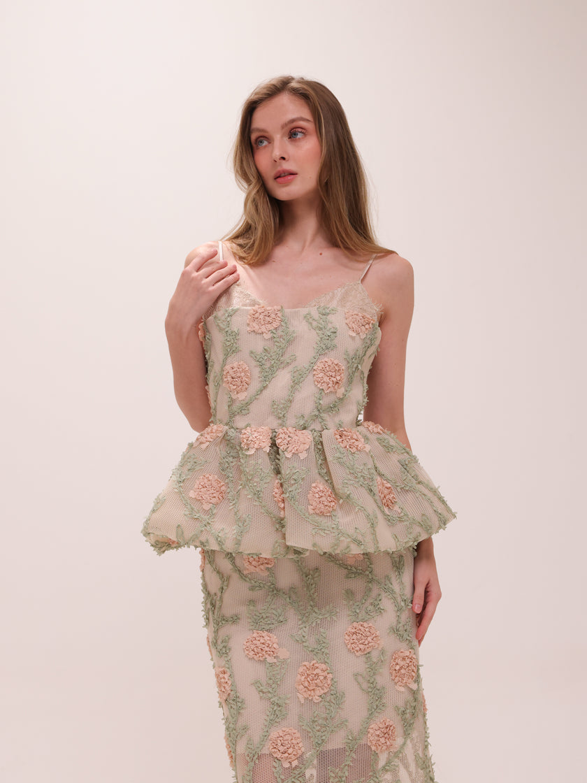 Gardenia Embroidered Set