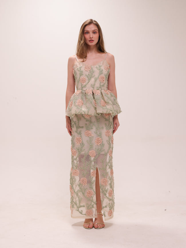 Gardenia Embroidered Set